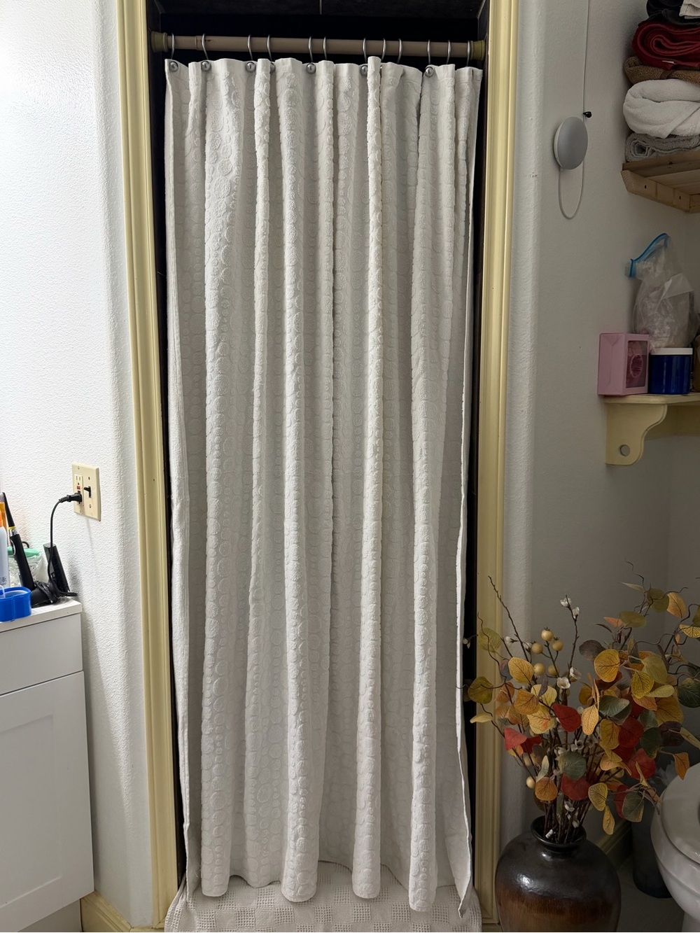 Croscill Rare Jonathan Adler Textured Shower Curtain white 100%Cotton 68”x69”